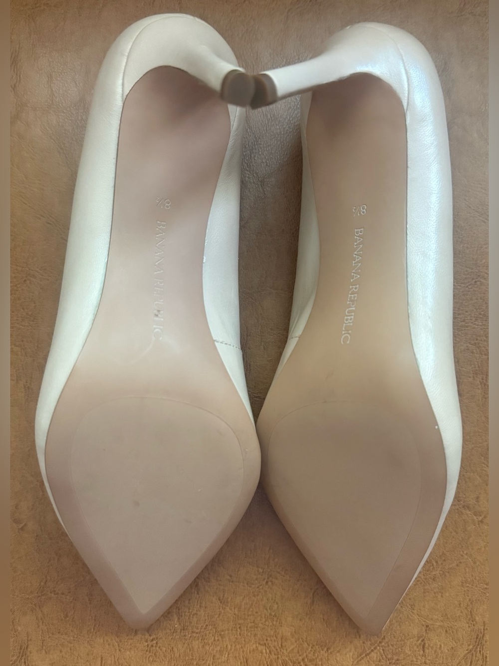 Banana Republic Delphine Nude Pointed Toe Stiletto Pumps Heels 8.5M - Picture 9 of 10